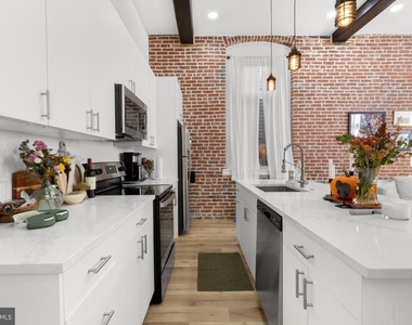 2045 Trenton Avenue - Photo Thumbnail 2