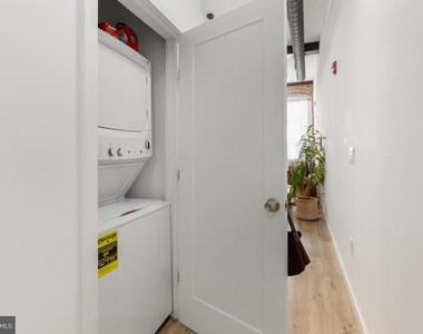 2045 Trenton Avenue - Photo Thumbnail 6