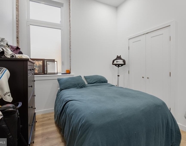 2045 Trenton Avenue - Photo Thumbnail 8