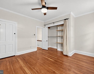 2915 Cambridge Street - Photo Thumbnail 9