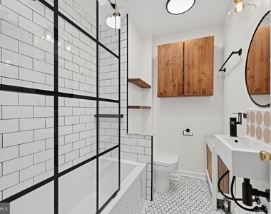 2915 Cambridge Street - Photo Thumbnail 7