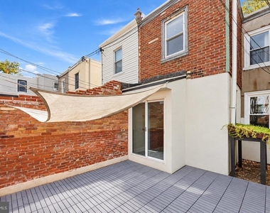 2915 Cambridge Street - Photo Thumbnail 14