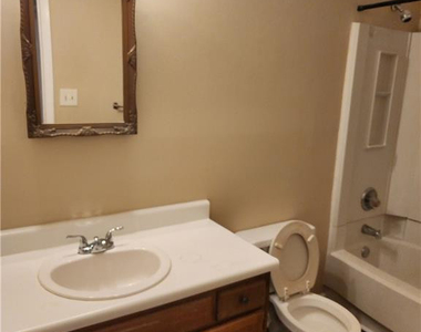 6873 Timbercroft Drive - Photo Thumbnail 11