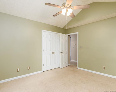 1023 Canter Lane - Photo Thumbnail 11
