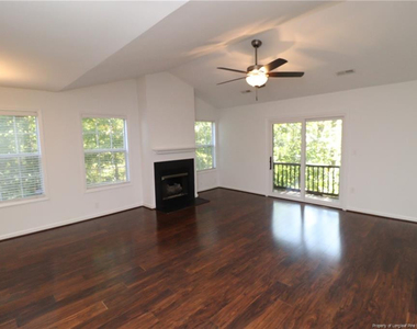 321 Renshaw Court - Photo Thumbnail 2