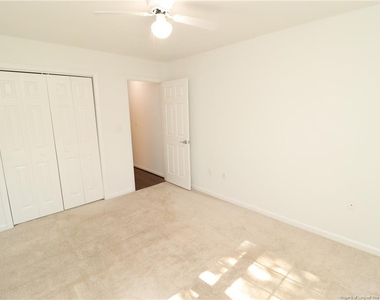 321 Renshaw Court - Photo Thumbnail 26