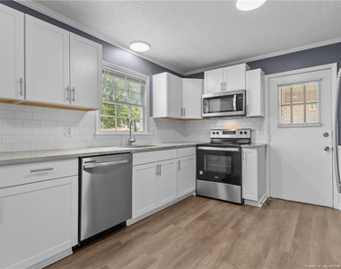 7606 Sable Drive - Photo Thumbnail 22