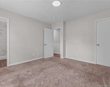 7606 Sable Drive - Photo Thumbnail 8