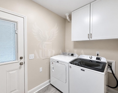 4800 Sweetbriar Drive - Photo Thumbnail 18