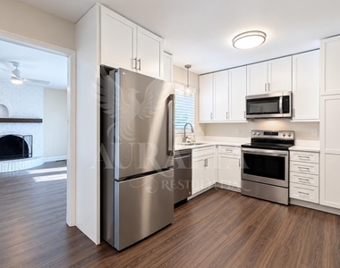 4800 Sweetbriar Drive - Photo Thumbnail 13