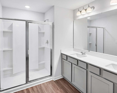 5106 Cambrey Drive - Photo Thumbnail 14