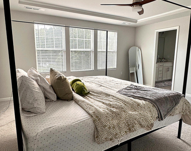 1017 Aspen Pointe Trail - Photo Thumbnail 10