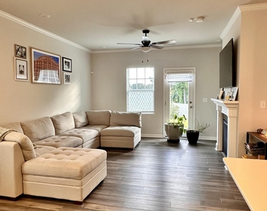 1017 Aspen Pointe Trail - Photo Thumbnail 4