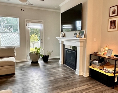 1017 Aspen Pointe Trail - Photo Thumbnail 3