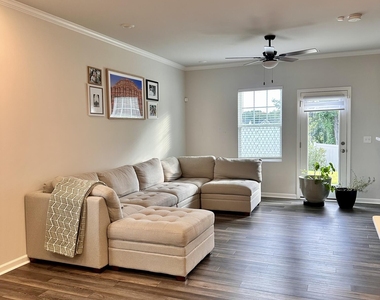 1017 Aspen Pointe Trail - Photo Thumbnail 2