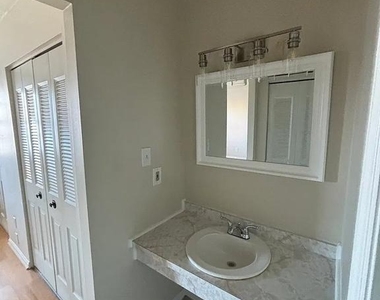 3903 Walnut Ridge Ests Estate - Photo Thumbnail 8