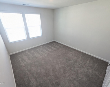 3025 Castle Loch Lane - Photo Thumbnail 16