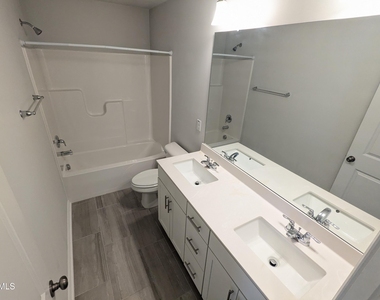 3025 Castle Loch Lane - Photo Thumbnail 15