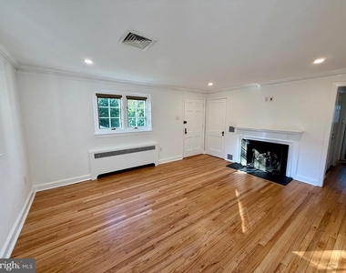 7 Hopeton Lane - Photo Thumbnail 6