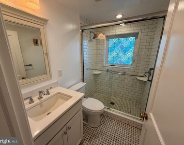 7 Hopeton Lane - Photo Thumbnail 5