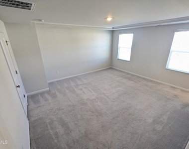 3022 Castle Loch Lane - Photo Thumbnail 11