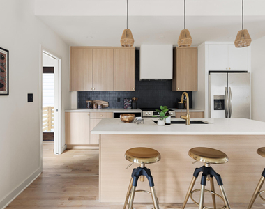 418 E Hammond Street - Photo Thumbnail 9