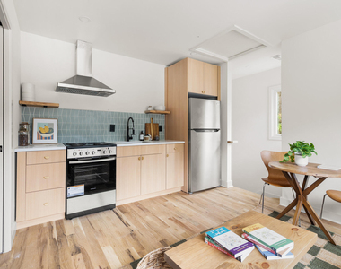 418 E Hammond Street - Photo Thumbnail 35
