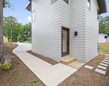 418 E Hammond Street - Photo Thumbnail 33