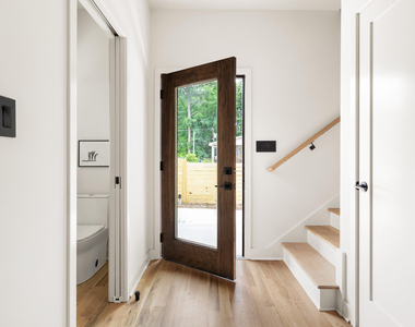 418 E Hammond Street - Photo Thumbnail 5