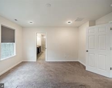 720 Sun Valley Court - Photo Thumbnail 21