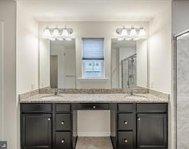 720 Sun Valley Court - Photo Thumbnail 24