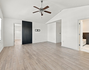 129 Zulabelle Court - Photo Thumbnail 5