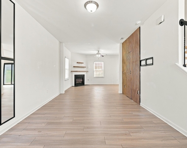 129 Zulabelle Court - Photo Thumbnail 3