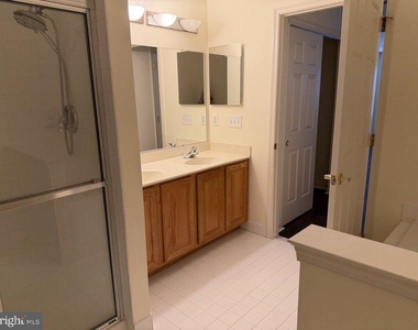 219 Tall Pines Drive - Photo Thumbnail 13