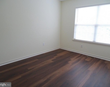 219 Tall Pines Drive - Photo Thumbnail 14