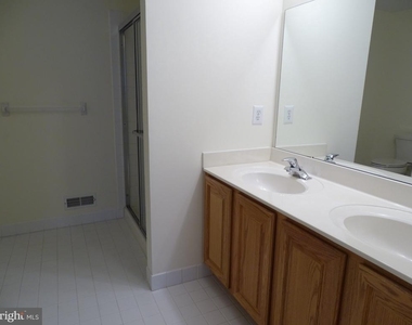 219 Tall Pines Drive - Photo Thumbnail 12