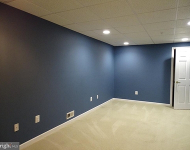 219 Tall Pines Drive - Photo Thumbnail 7