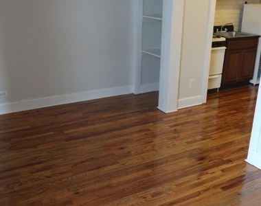 4915-19 W Belle Plaine - Photo Thumbnail 1