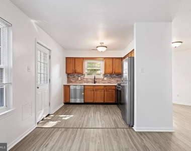 45 Liberty Drive - Photo Thumbnail 10