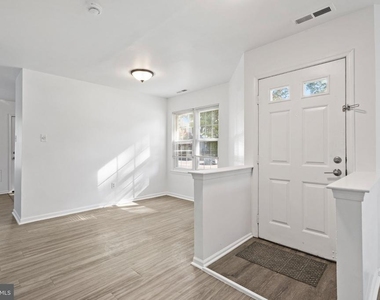 45 Liberty Drive - Photo Thumbnail 2