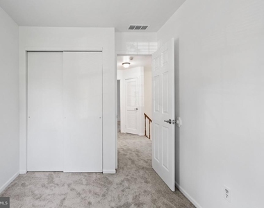 45 Liberty Drive - Photo Thumbnail 16