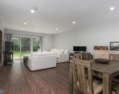 55 Sycamore Court - Photo Thumbnail 7