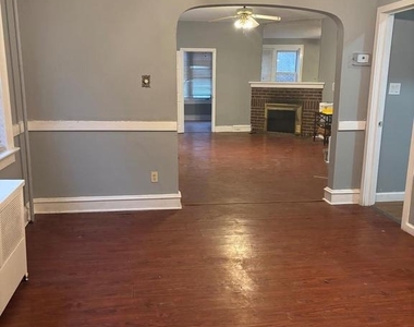 649 W State Street - Photo Thumbnail 2