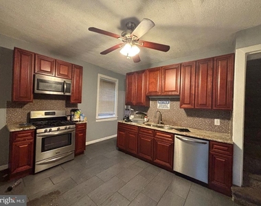 649 W State Street - Photo Thumbnail 1
