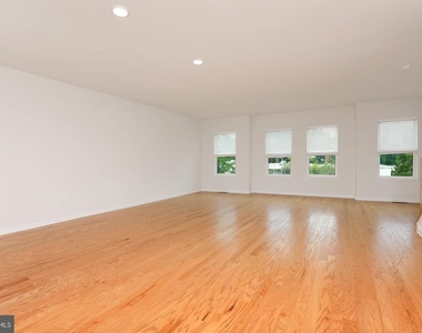 103 Vaughn Drive Extension - Photo Thumbnail 17