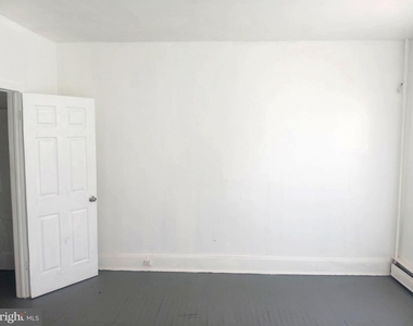 111 Calhoun Street - Photo Thumbnail 10