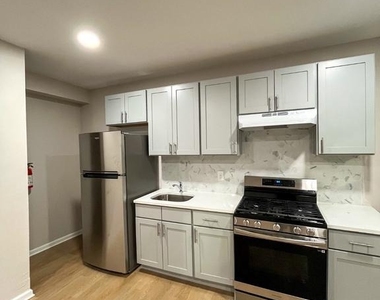 200 Fulton Street - Photo Thumbnail 2