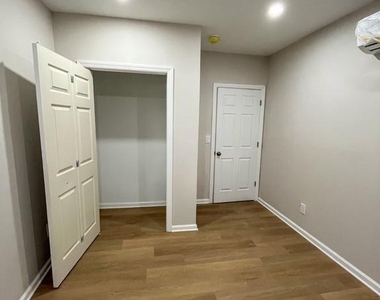 200 Fulton Street - Photo Thumbnail 7