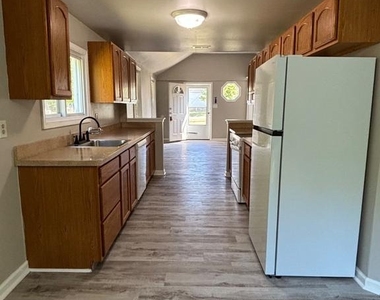 36 Overington Avenue - Photo Thumbnail 7