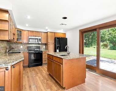 520 E Atlantic Avenue - Photo Thumbnail 4